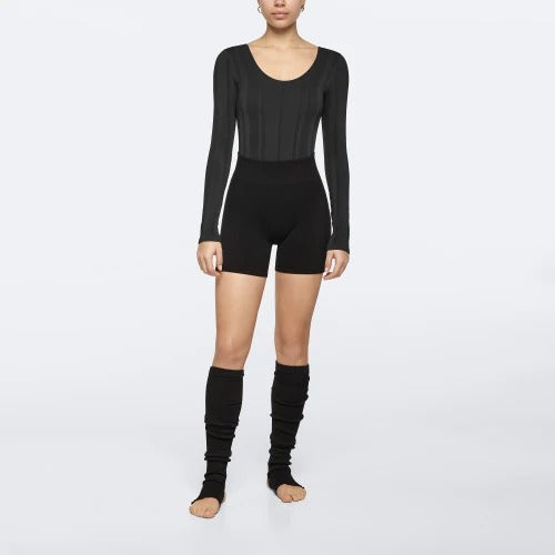 Wellness Retreat Regular Waist Medium Shorts - Black